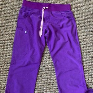 Like new FIGS scrub bottoms